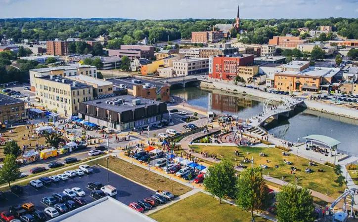 Roofs Built for Weather Conditions in Janesville, Wisconsin | Apex General Contracting