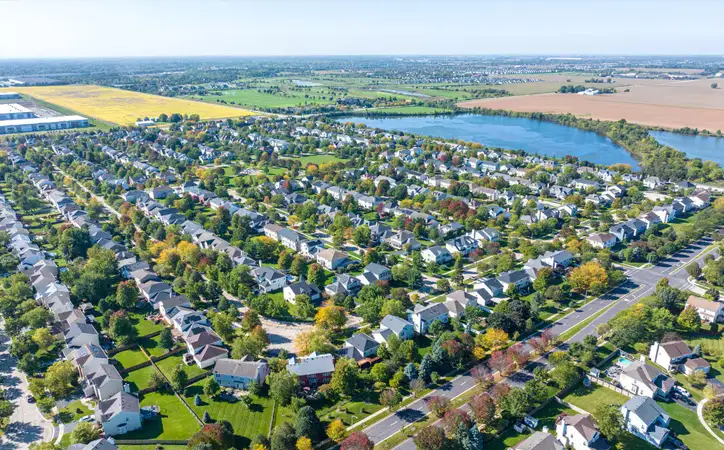 Roofs Built for Bolingbrook's Weather Conditions | Apex General Contracting
